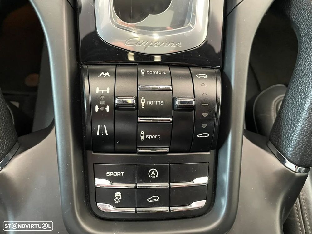 Porsche Cayenne - 17