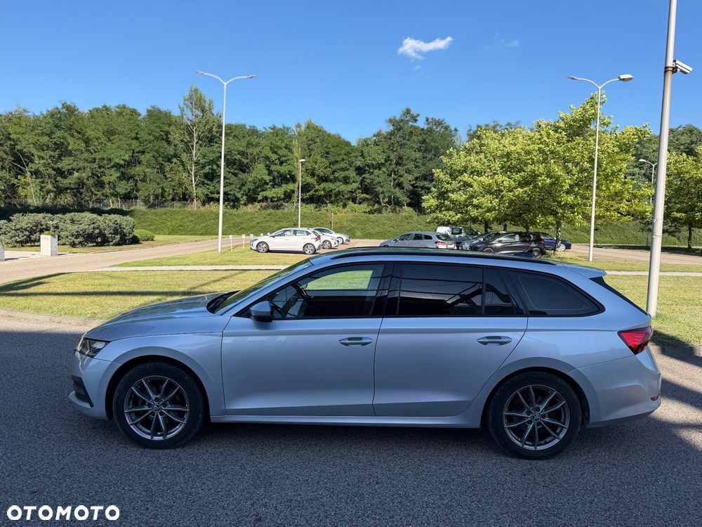 Skoda Octavia 2.0 TDI DSG Ambition - 5