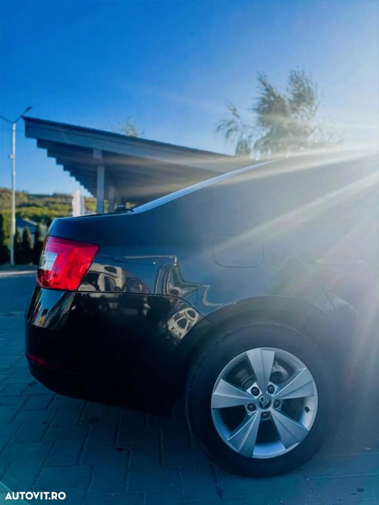 Skoda Octavia 2.0 TDI DSG Style - 9