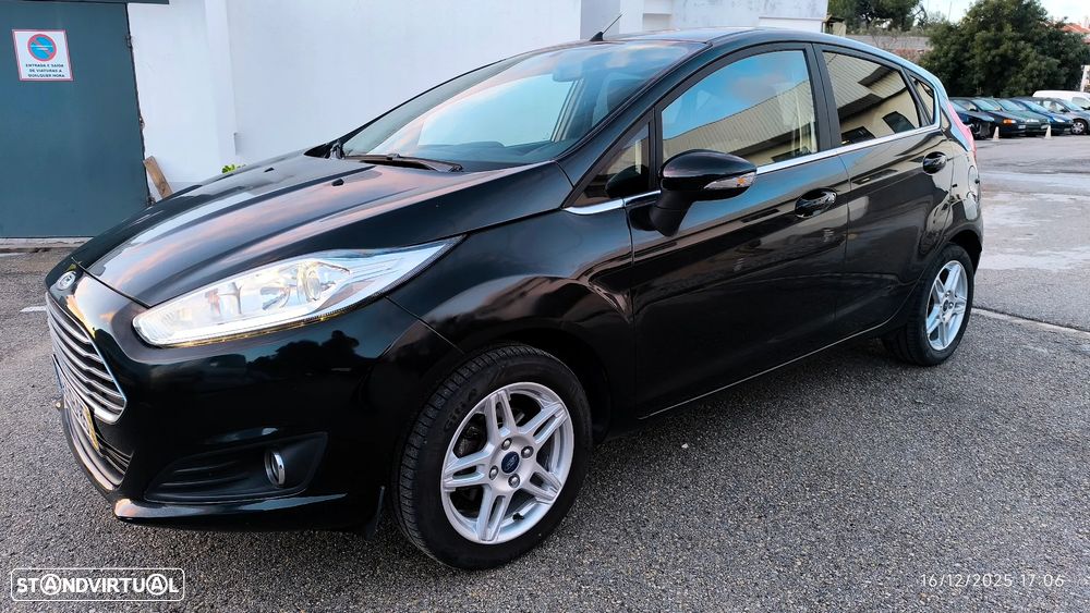 Ford Fiesta 1.0 Ti-VCT Titanium - 25