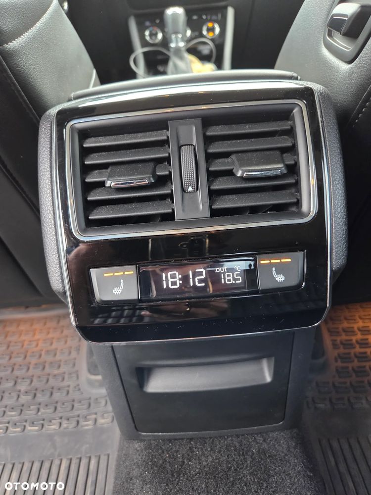Skoda Superb 2.0 TDI SCR 4x4 Style DSG - 28