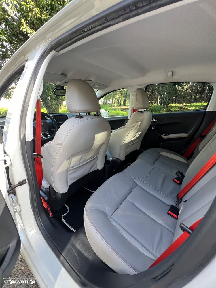 Peugeot 208 PureTech 82 Winter Edition - 20