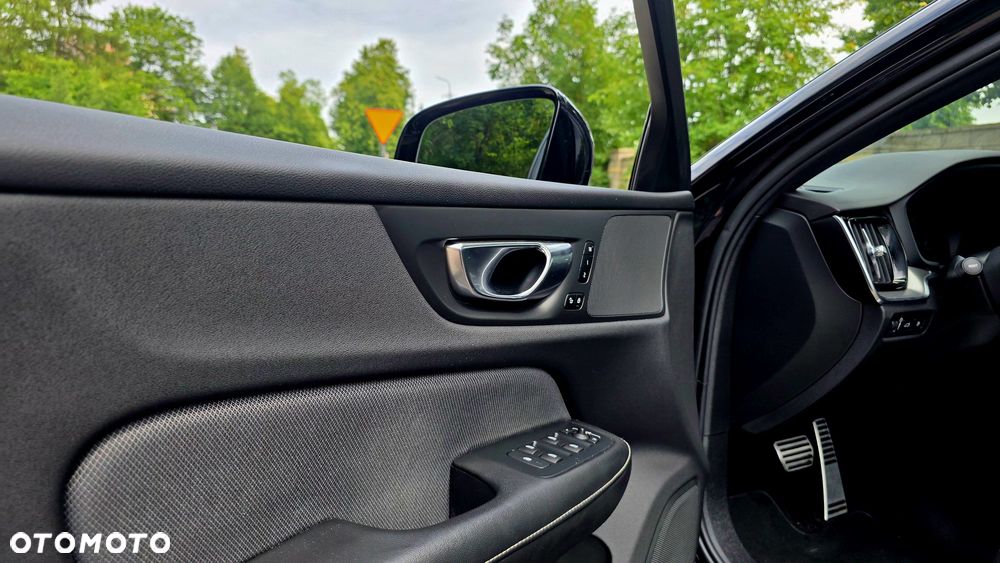 Volvo S60 T8 Recharge AWD Geartronic RDesign - 11