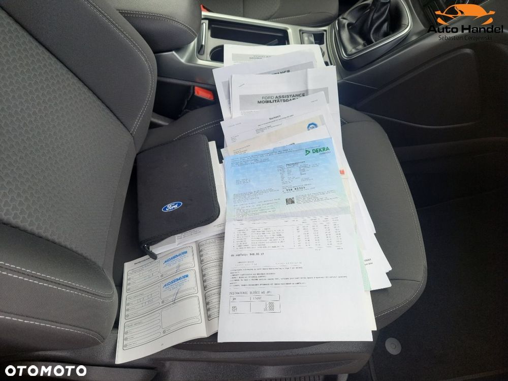 Ford Kuga 1.5 EcoBoost 2x4 Titanium - 6