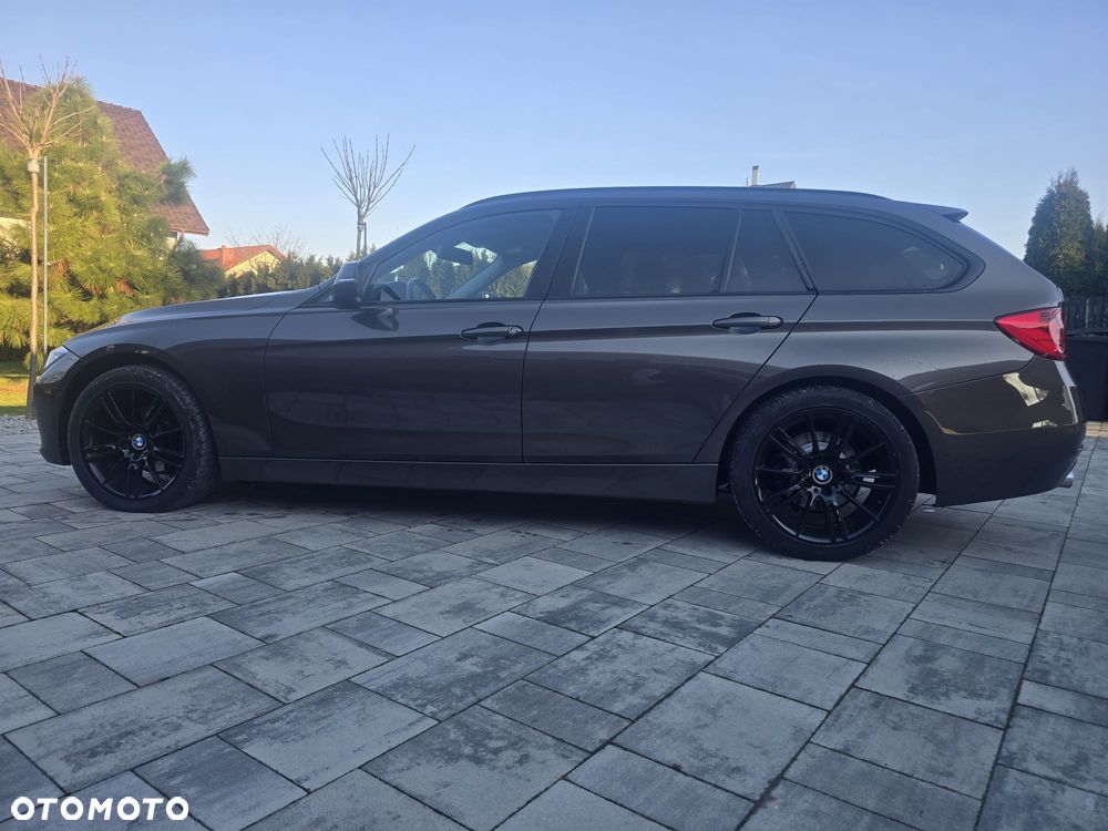 BMW Seria 3 318d DPF Edition Sport - 5