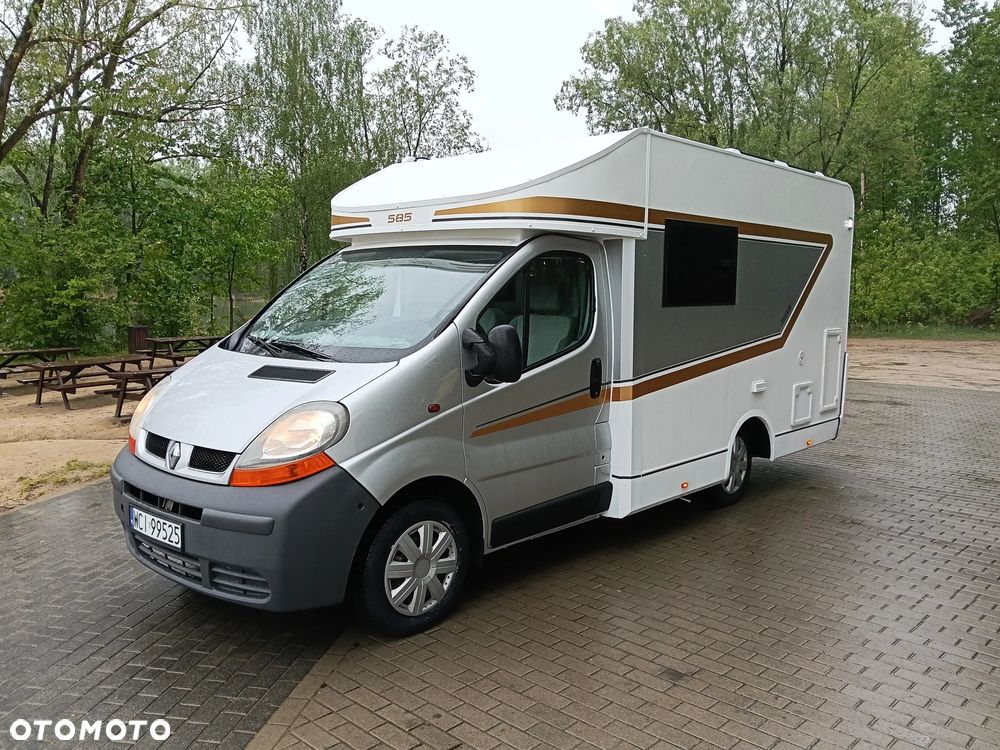 Renault TRAFIC - 1