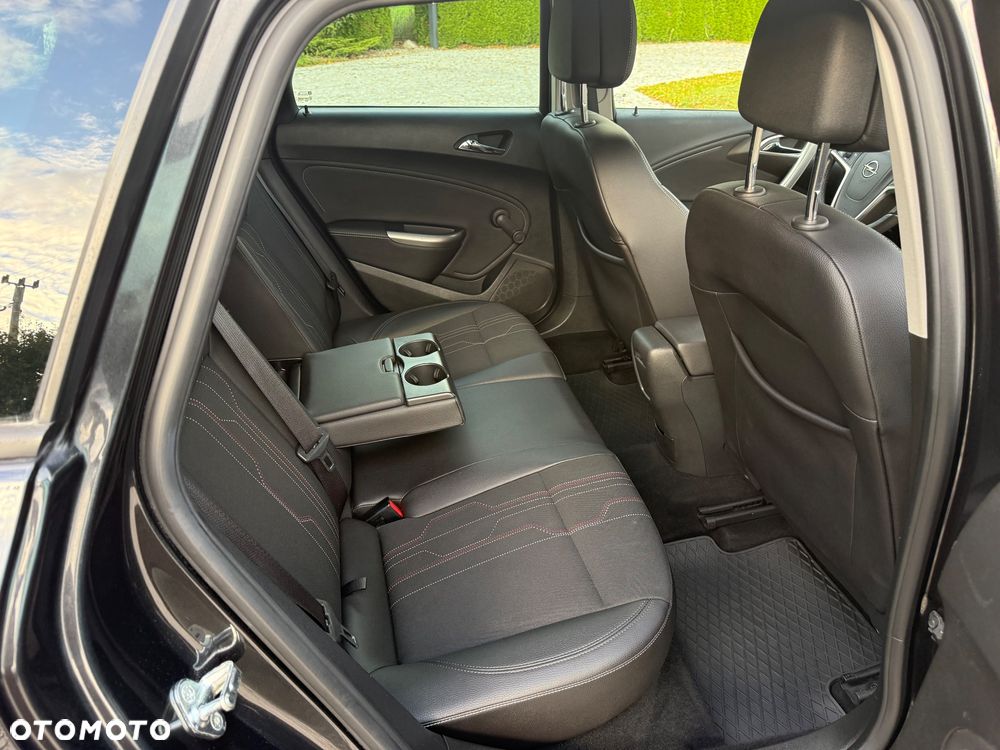 Opel Astra 1.7 CDTI DPF Sports Tourer Design Edition - 14