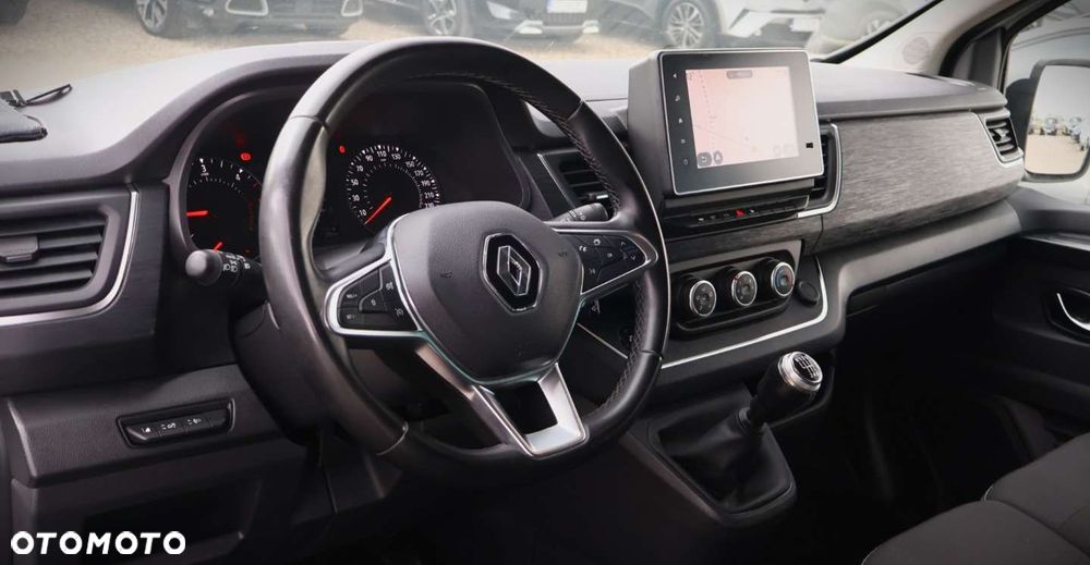 Renault Trafic - 12