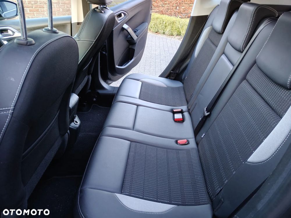 Peugeot 2008 1.2 VTi Allure - 7