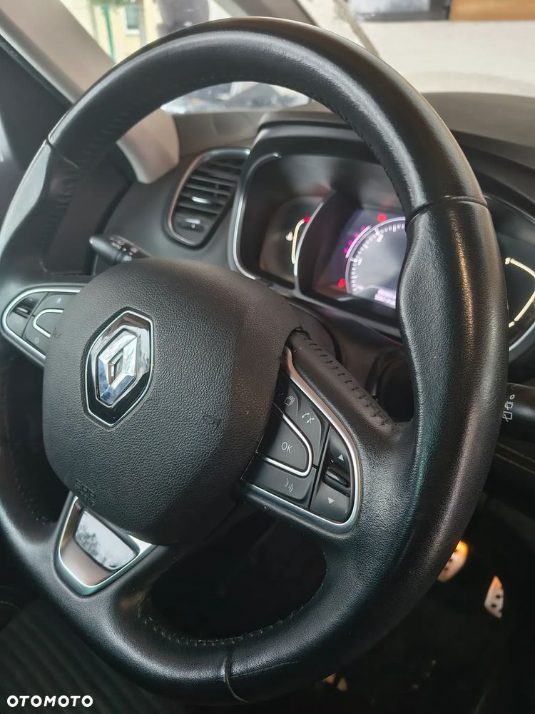 Renault Grand Scenic - 8