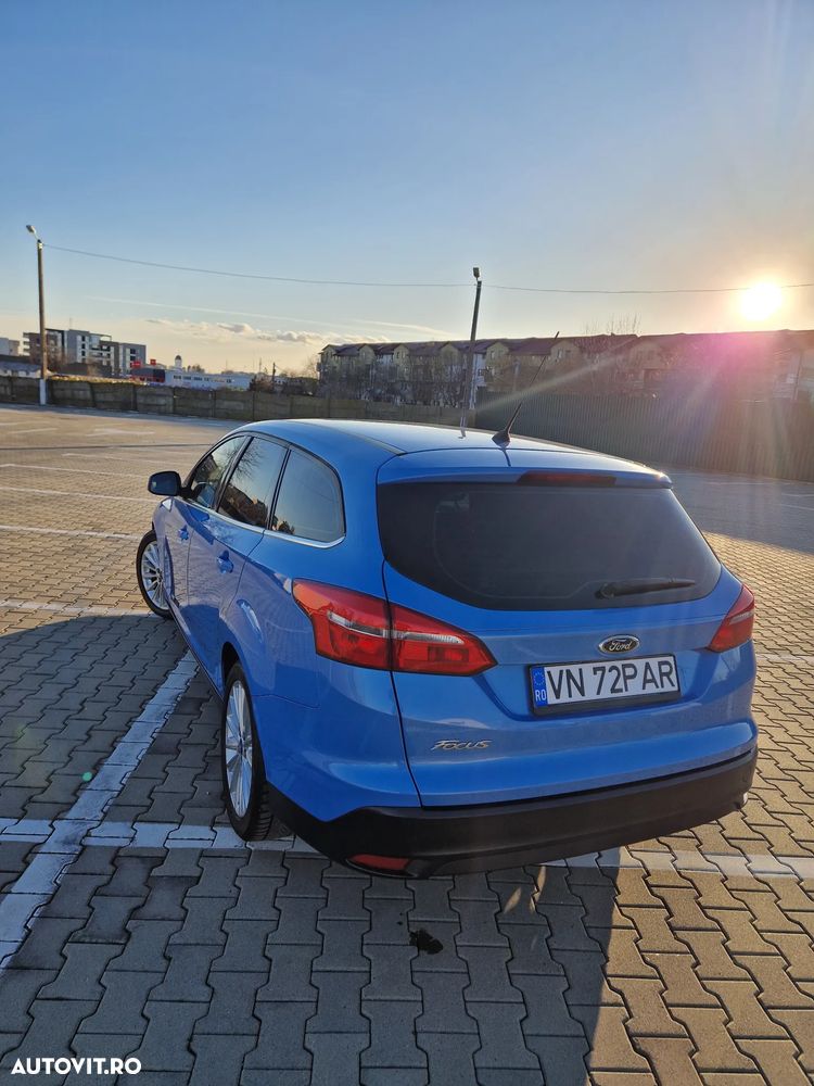 Ford Focus 1.5 TDCi Powershift Titanium - 7