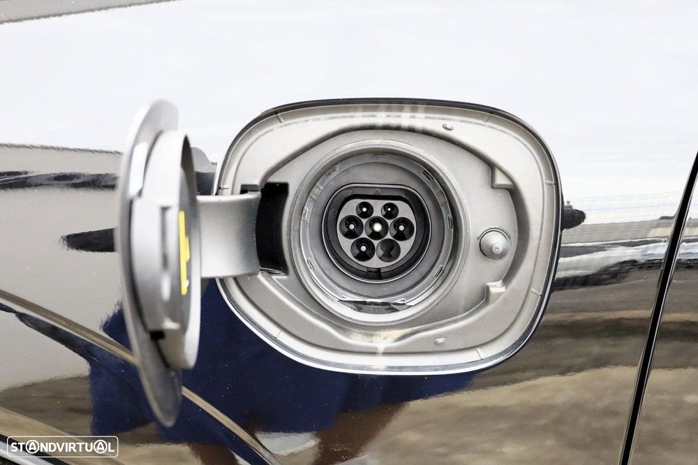 Volvo XC 60 2.0 T6 PHEV Black Edition AWD - 5