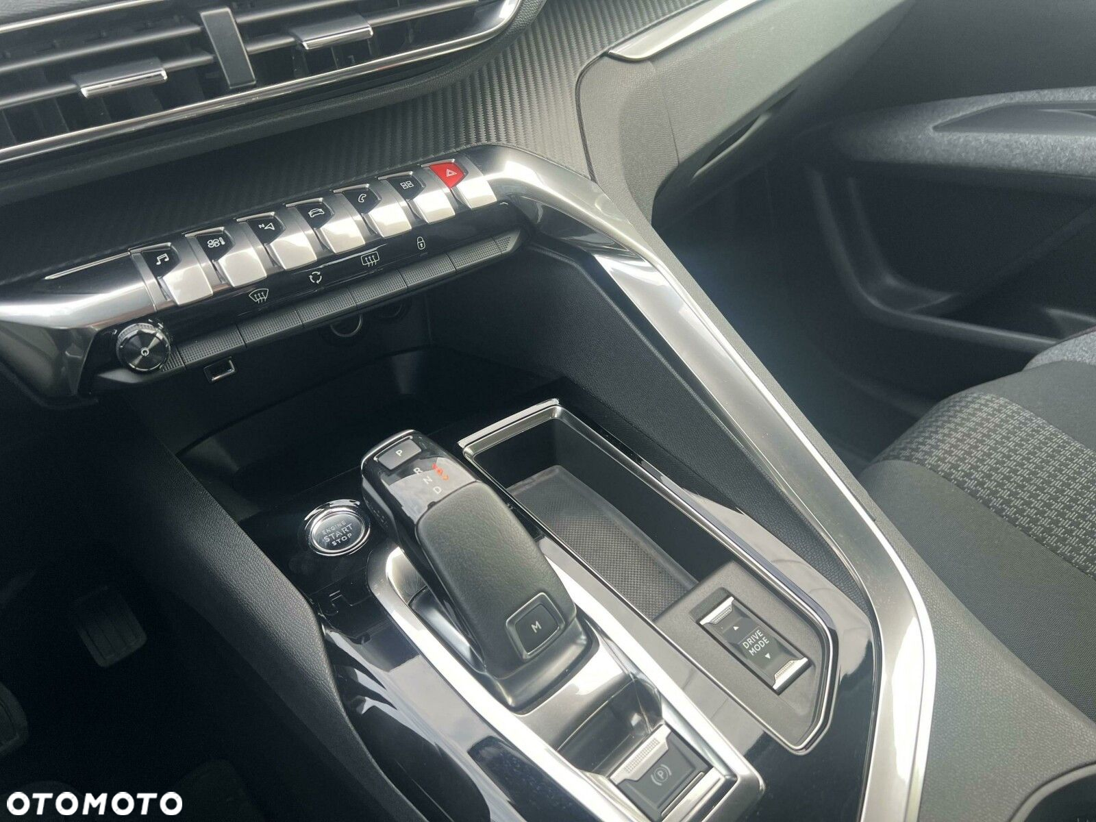Peugeot 3008 - 13