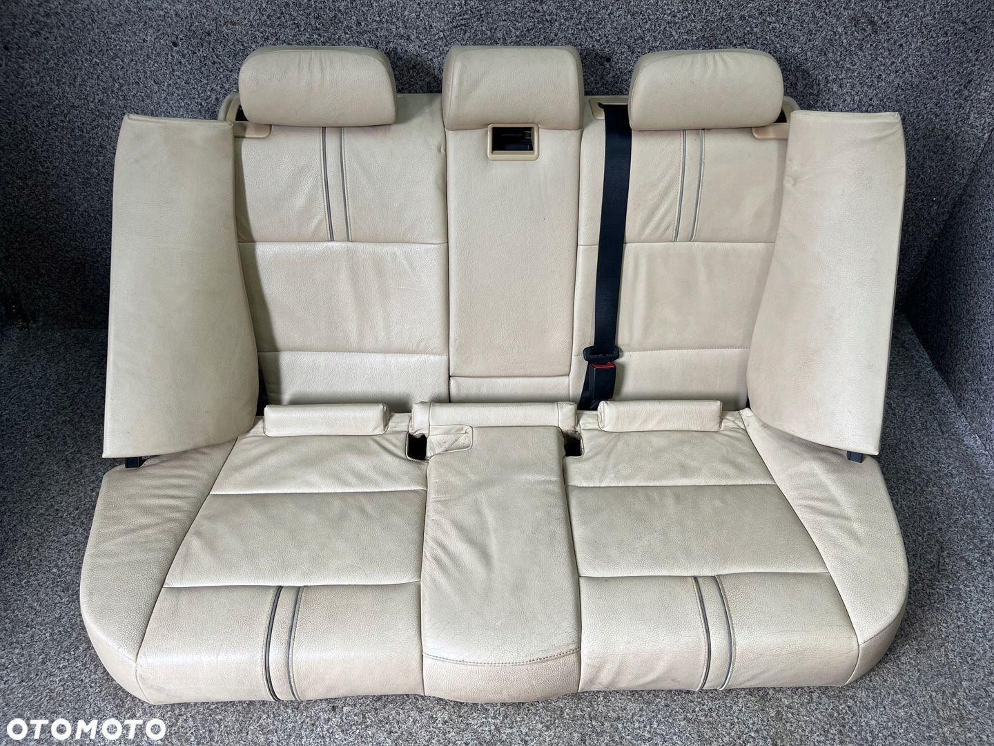 Kanapa tylna podlokietnik cupholder tyl skora bezowa LADNA BMW X3 E83 ORG - 1