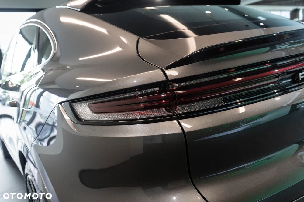 Porsche Cayenne Turbo E-Hybrid PHEV - 39