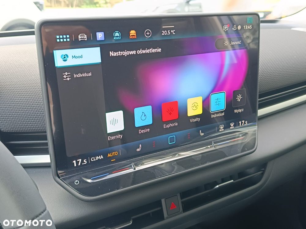 Volkswagen T-Roc 1.5 eTSI Style DSG - 26