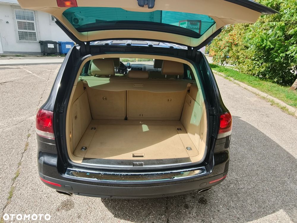 Volkswagen Touareg - 15