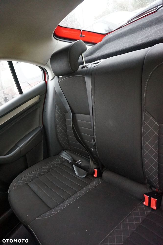 KANAPA TYLNA RAPID NH3 LIFT LB LIFTBACK  SKODA 2017-2019 - 2