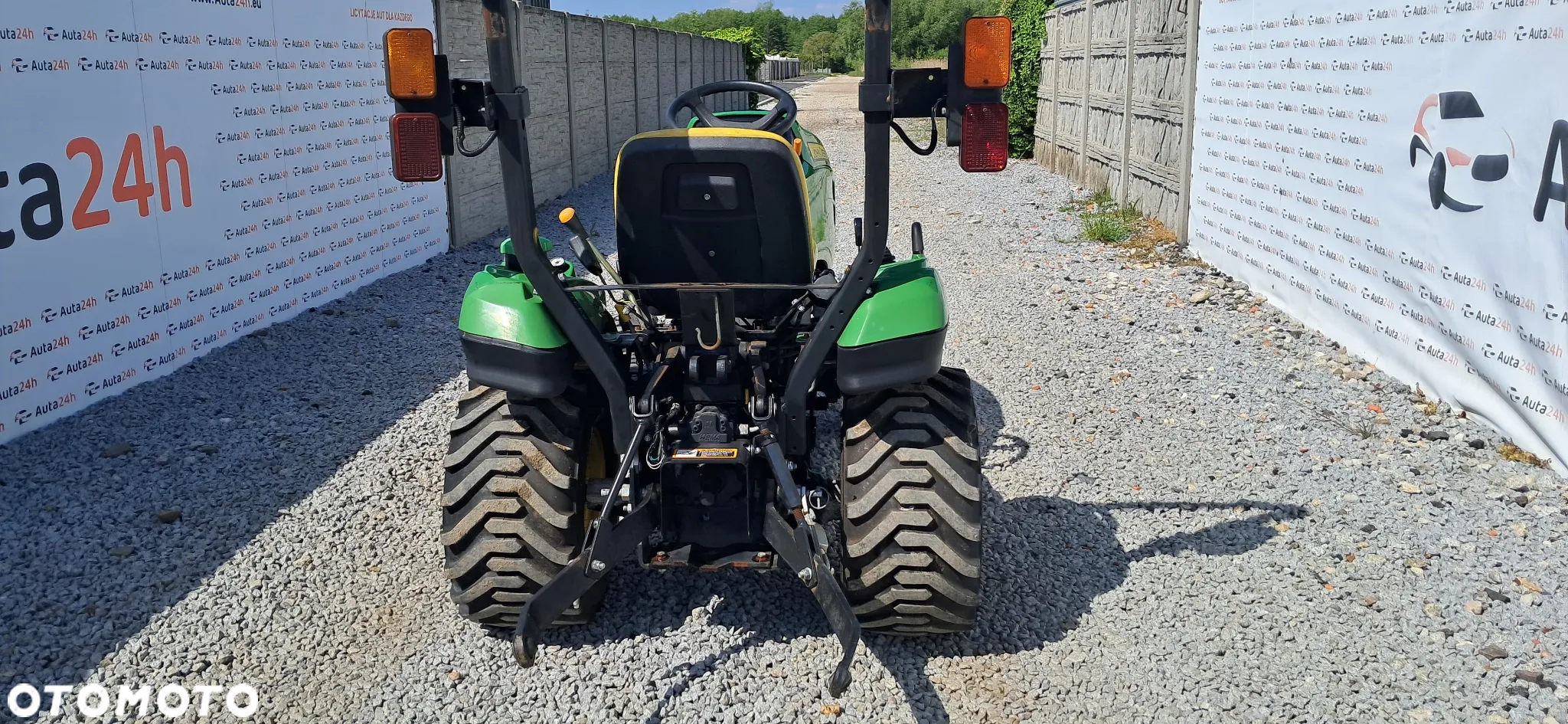 John Deere 1023E - 14