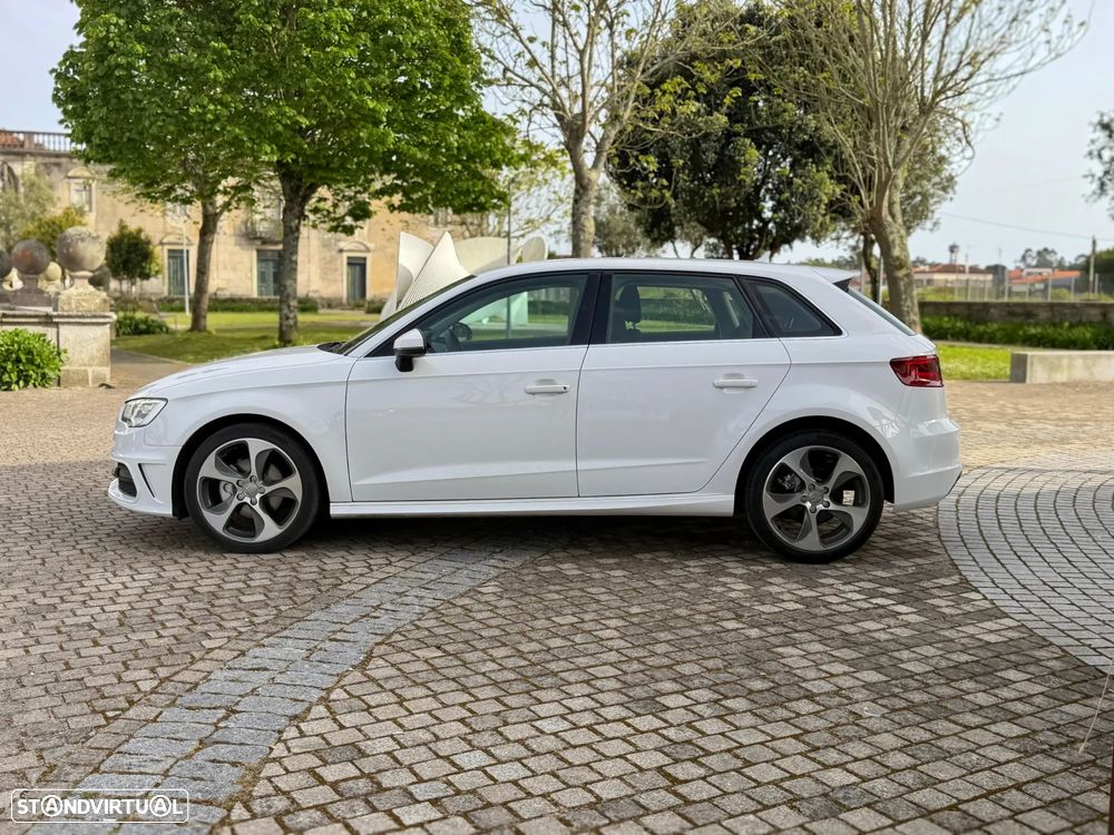 Audi A3 Sportback 1.6 TDI (clean diesel) S line Sport Pack - 3