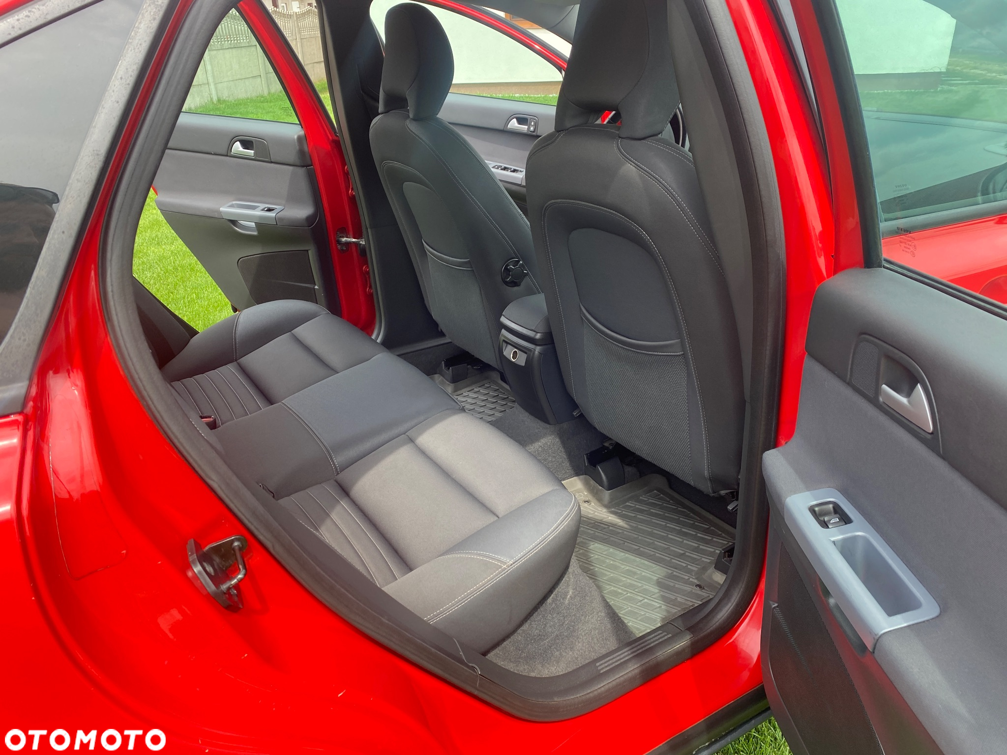 Volvo S40 1.8 - 15