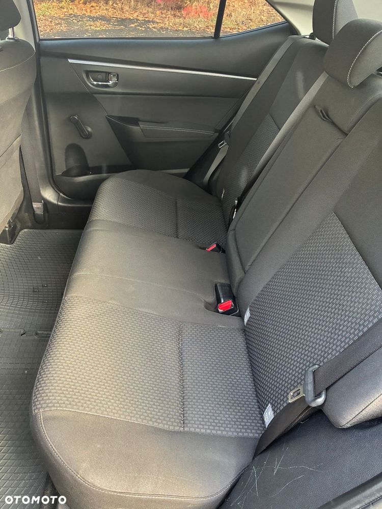 Toyota Corolla 1.4 D-4D Active - 13