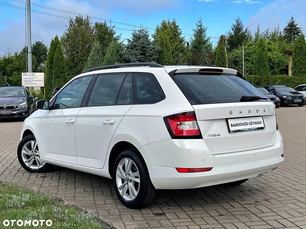 Skoda Fabia 1.0 TSI Ambition DSG - 3