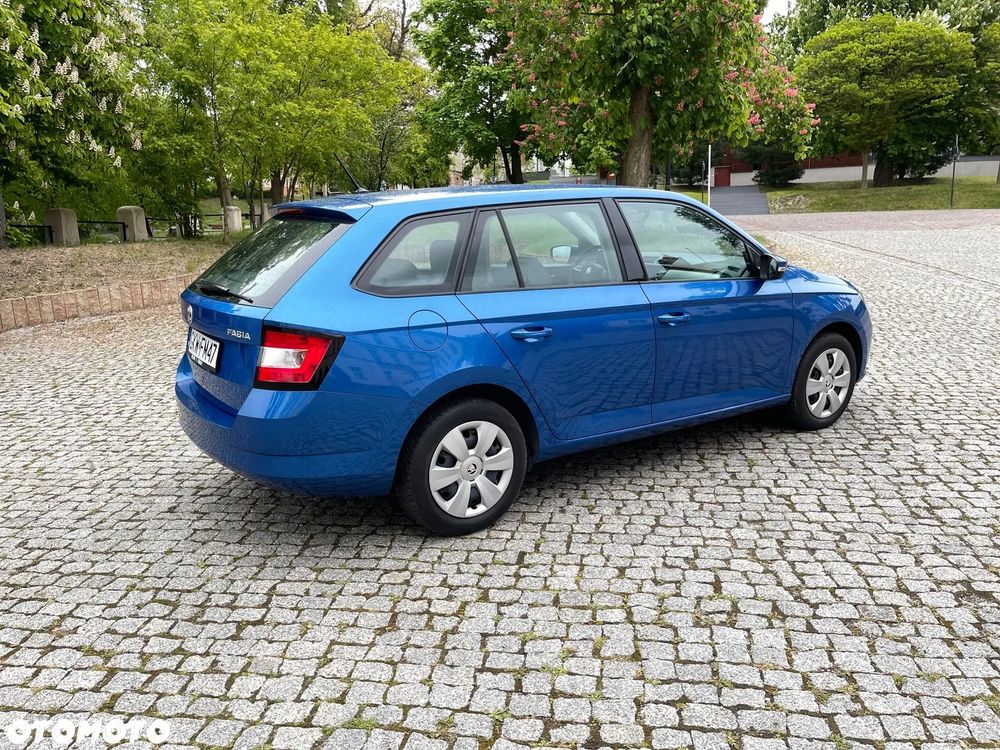 Skoda Fabia 1.2 TSI Edition - 4
