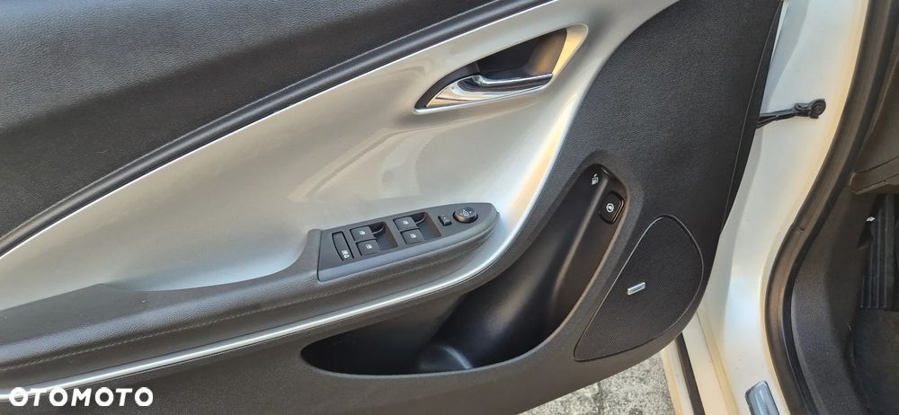 Opel Ampera - 14