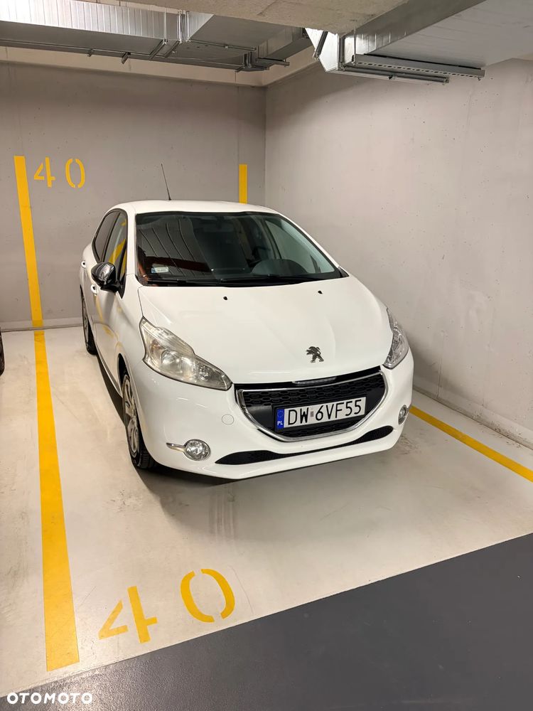 Peugeot 208 1.2 PureTech Style - 9