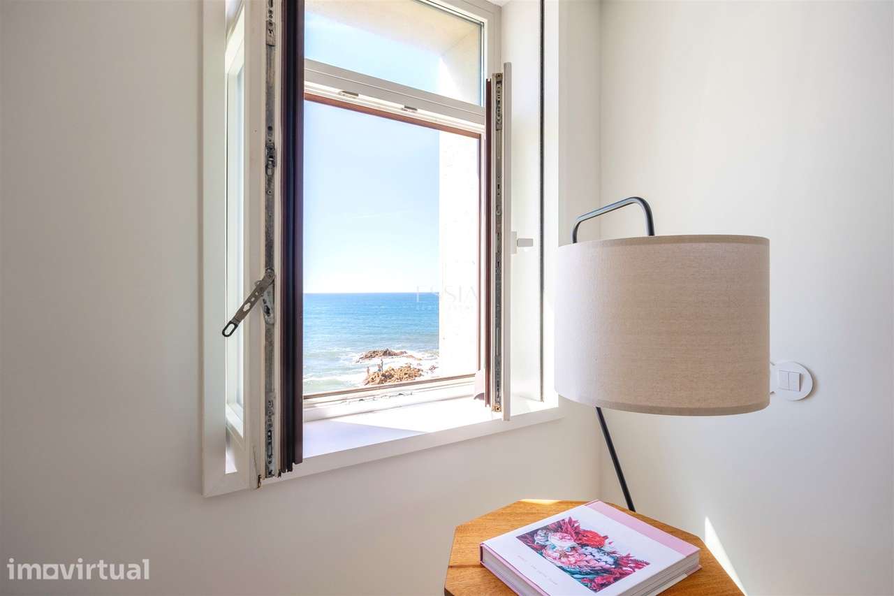 Apartamento T1 Mobilado na Primeira Linha de Mar na Foz do Douro - Grande imagem: 3/19