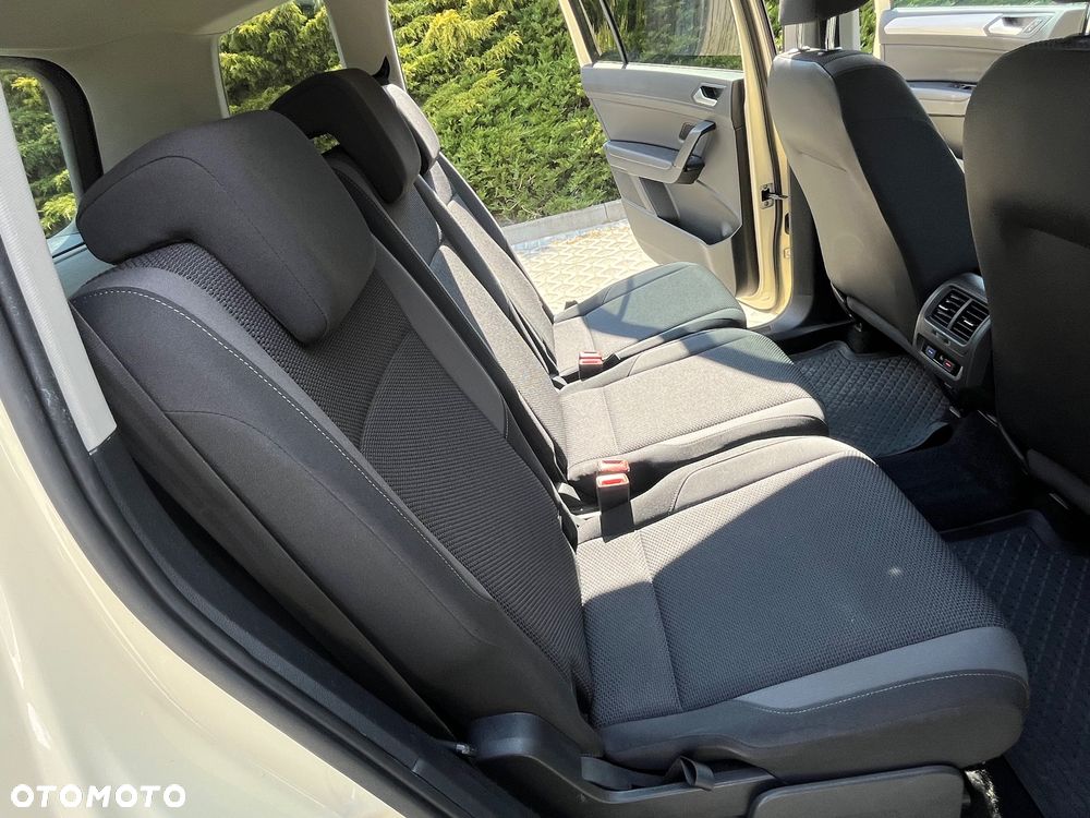 Volkswagen Touran 2.0 TDI SCR DSG Trendline - 15