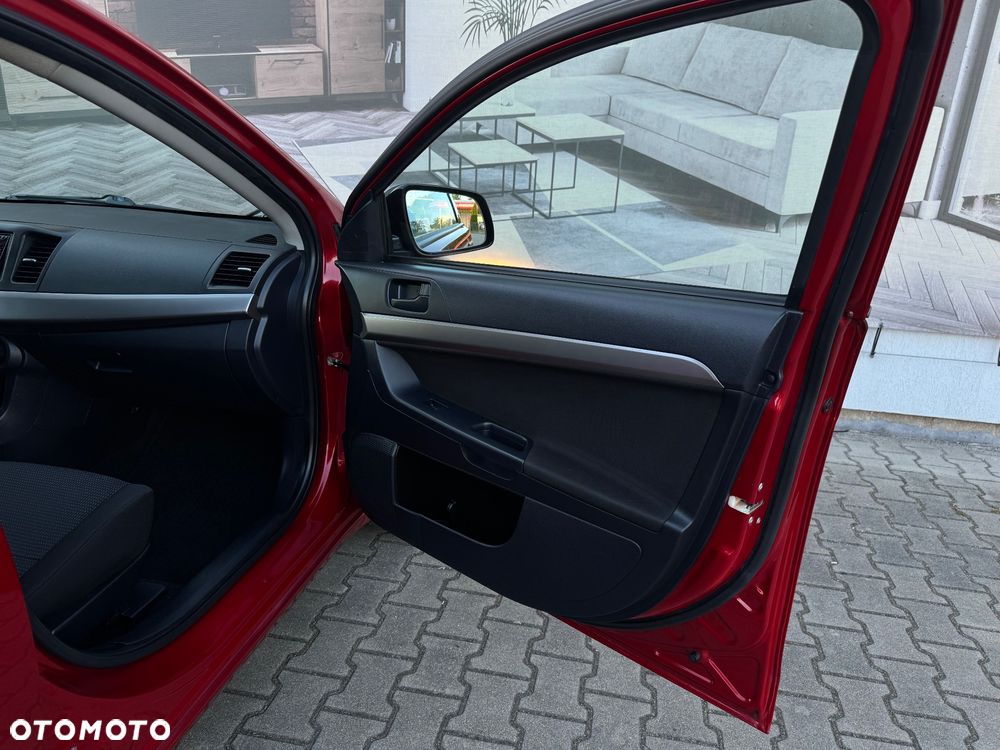 Mitsubishi Lancer - 11