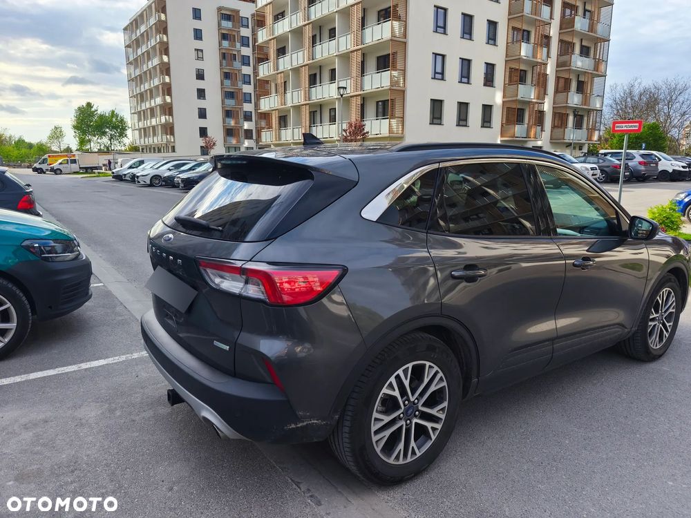 Ford Kuga - 5