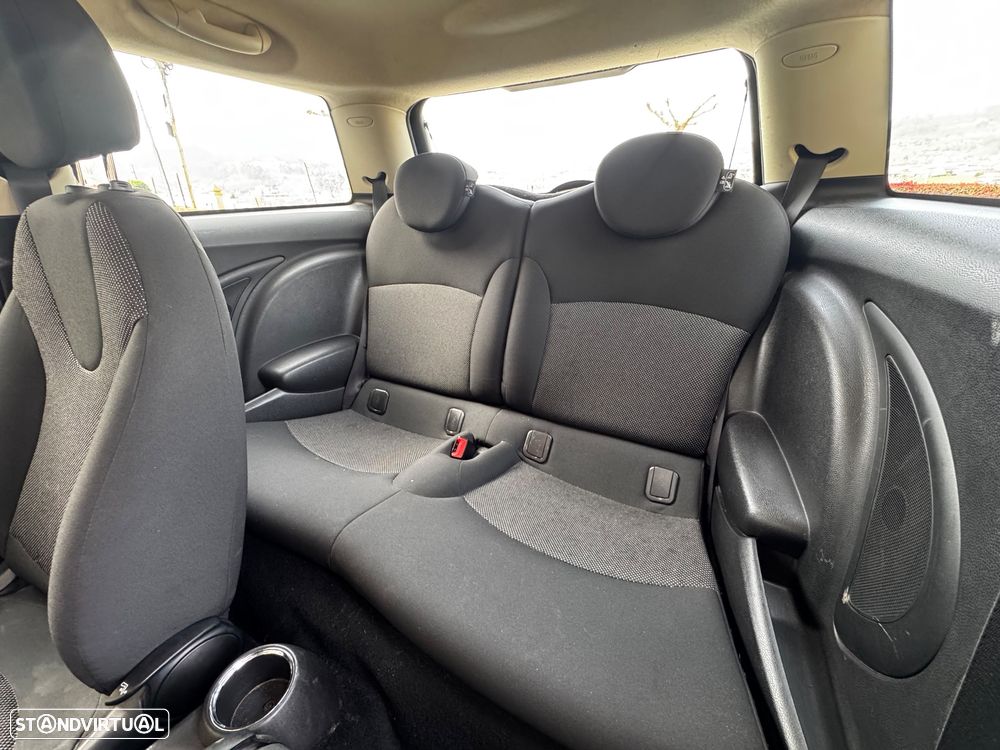 MINI 3 Portas Cooper D Seven Chili - 10