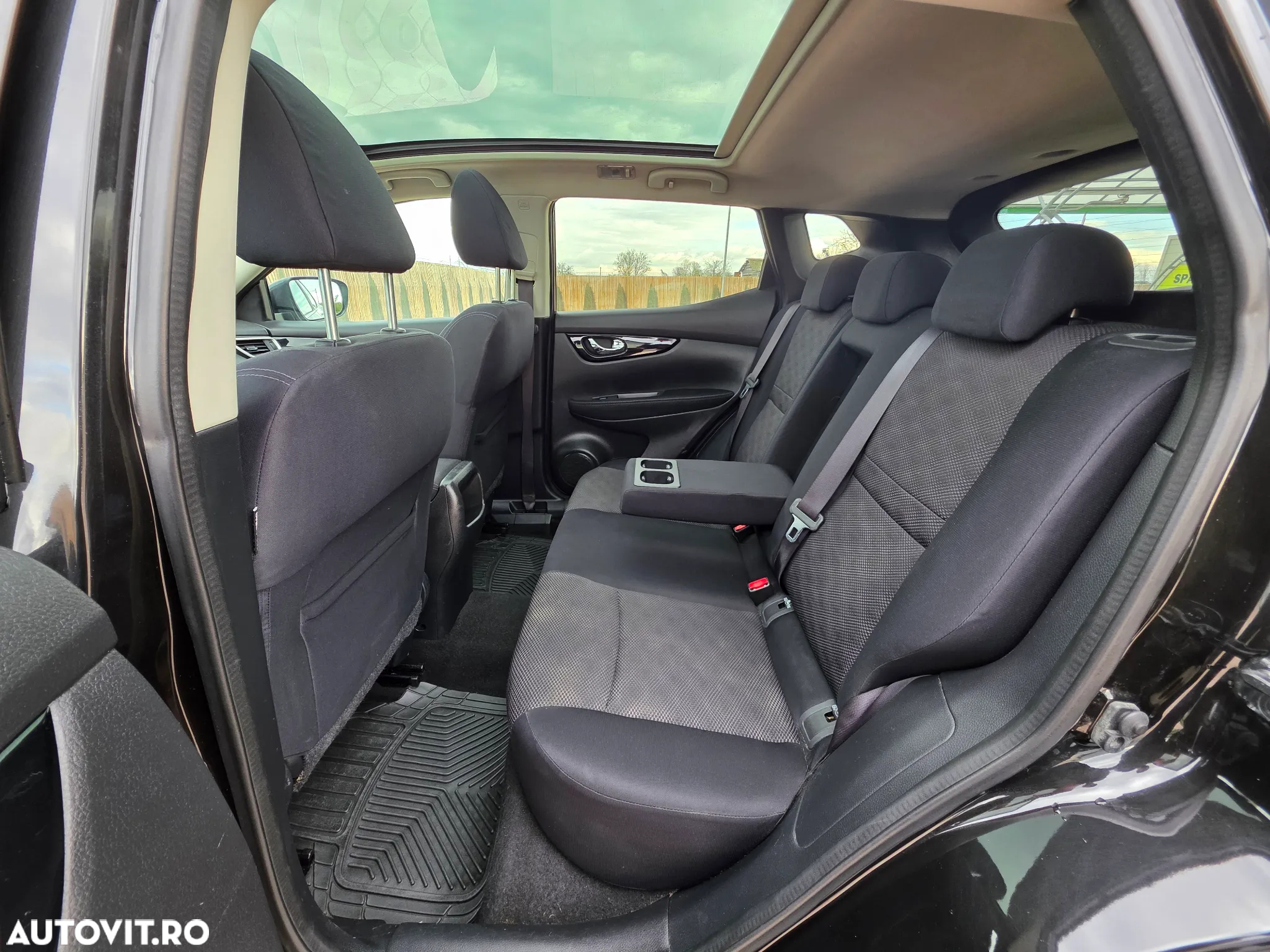 Nissan Qashqai 1.6 DCI TEKNA - 18
