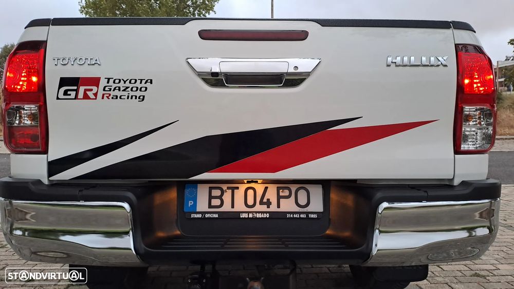 Toyota Hilux 4x4 Cabine Dupla Auto Executive - 25