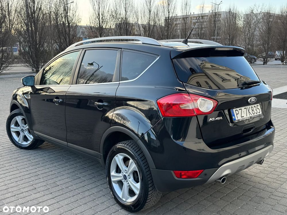 Ford Kuga 2.0 TDCi 4x4 Titanium - 23