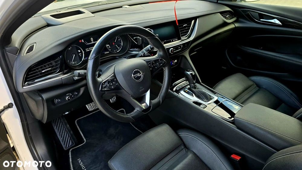 Opel Insignia CT 1.6 T Exclusive S&S - 33