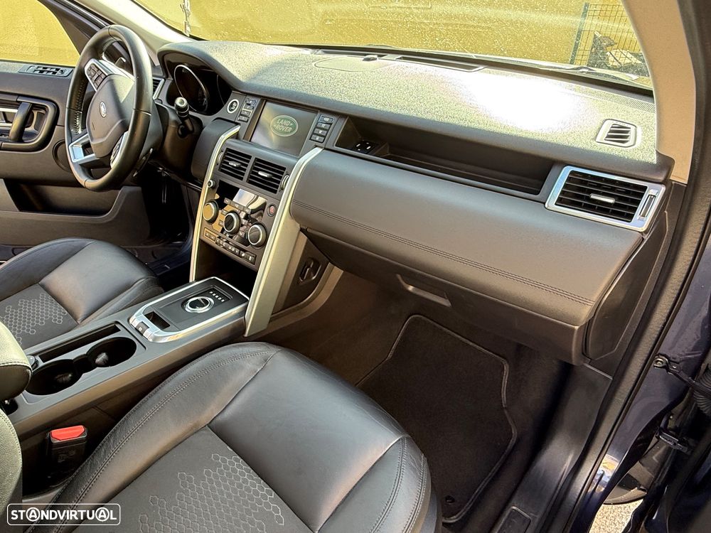 Land Rover Discovery Sport D180 SE - 22