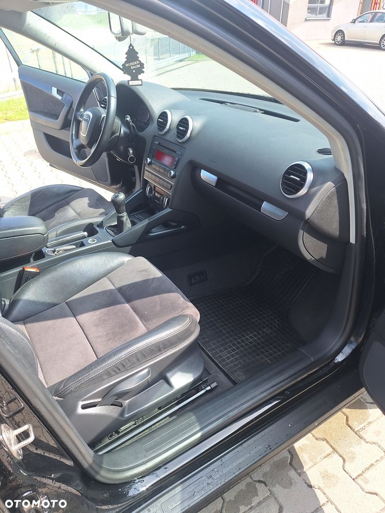 Audi A3 Sportback 2.0 TDI DPF S line Sportpaket - 5