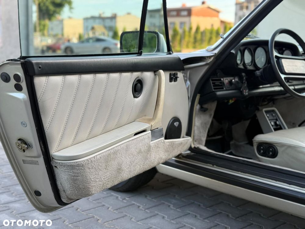 Porsche 911 - 18