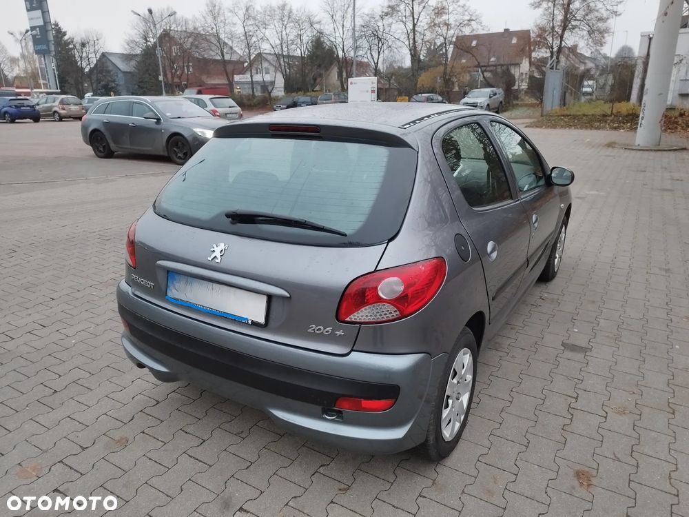 Peugeot 206 plus 1.1 Presence - 10