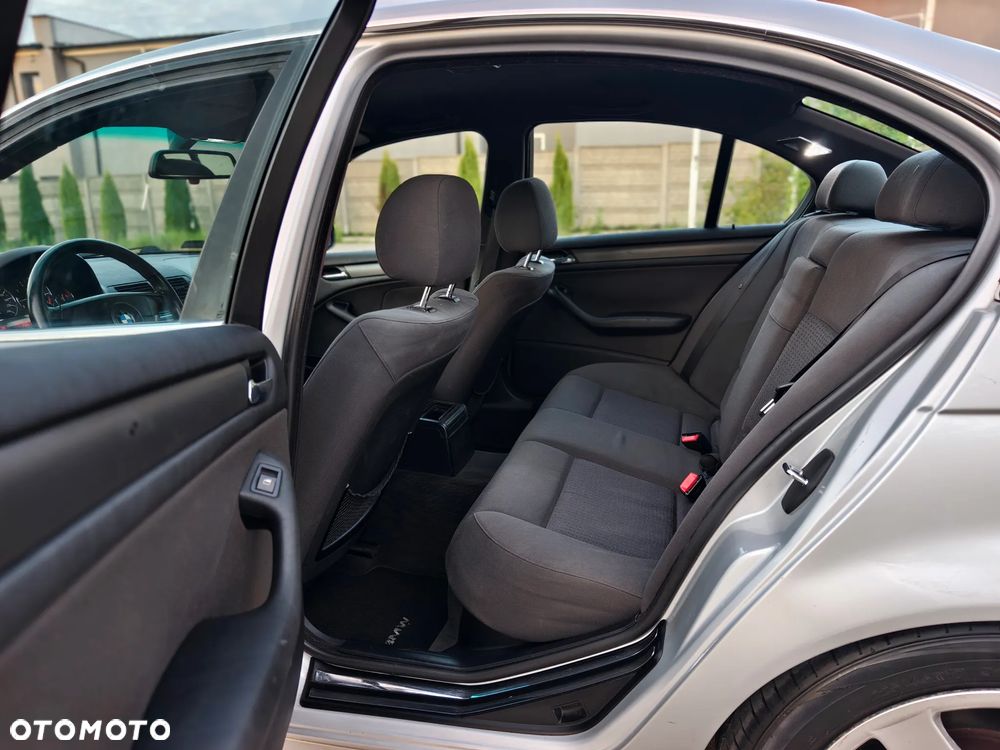 BMW Seria 3 - 16