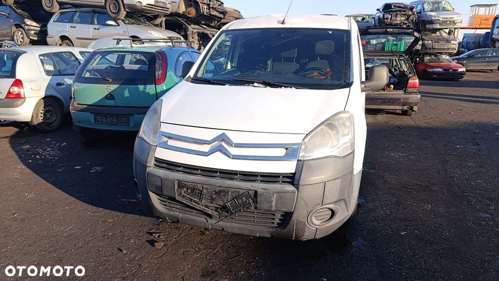 35797 Citroen Berlingo 2 kompletny silnik 1.6 HDI 9HF 90 km - 2