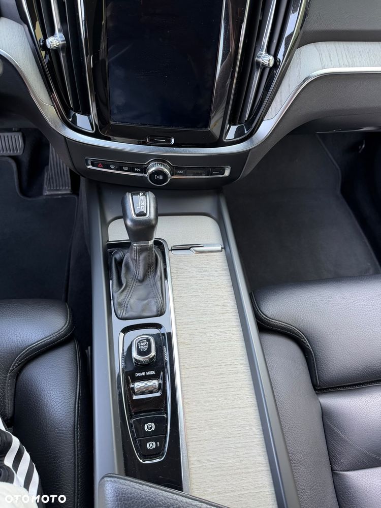 Volvo V60 D4 Inscription - 19