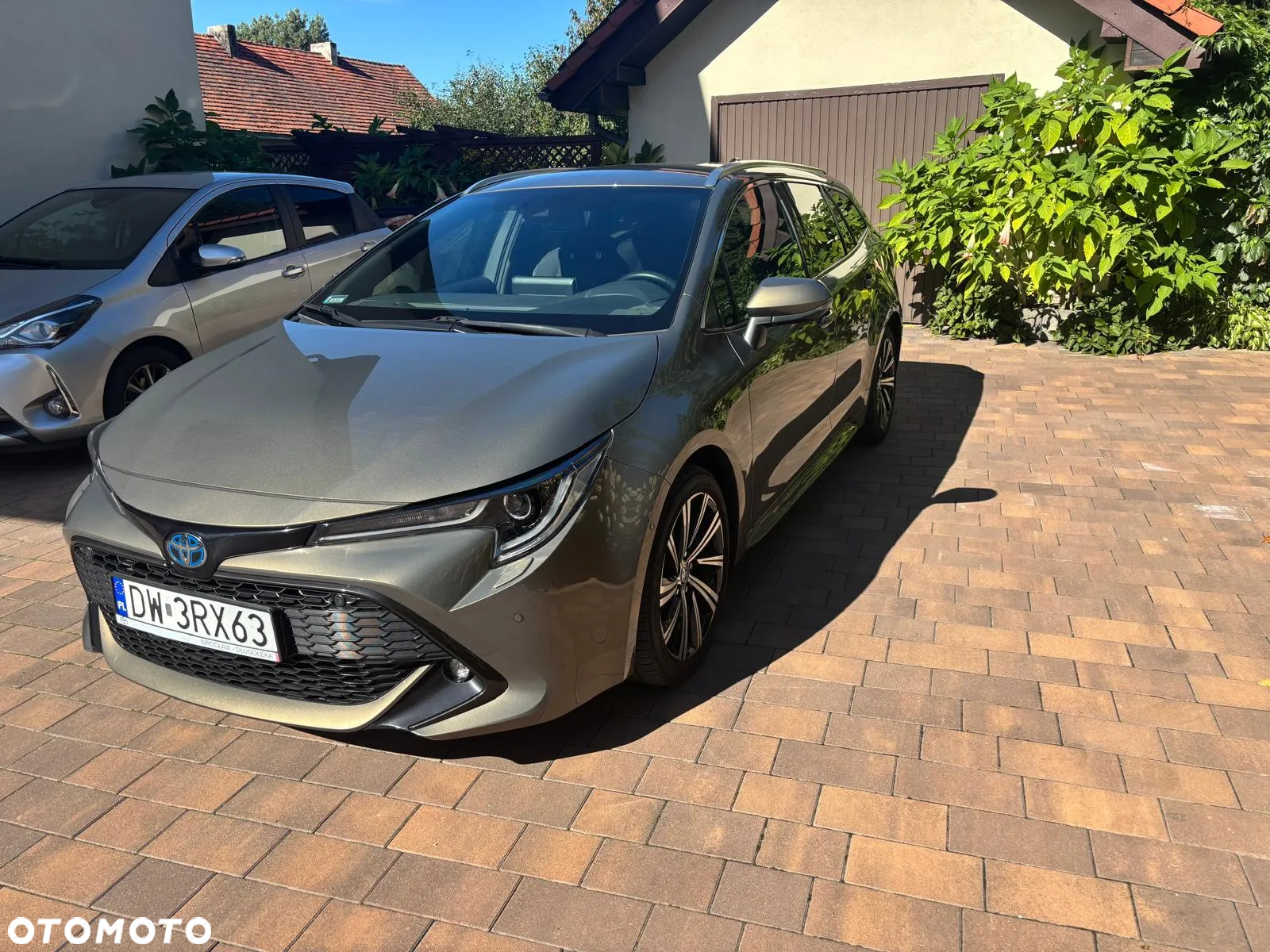 Toyota Corolla 2.0 Hybrid Comfort - 3
