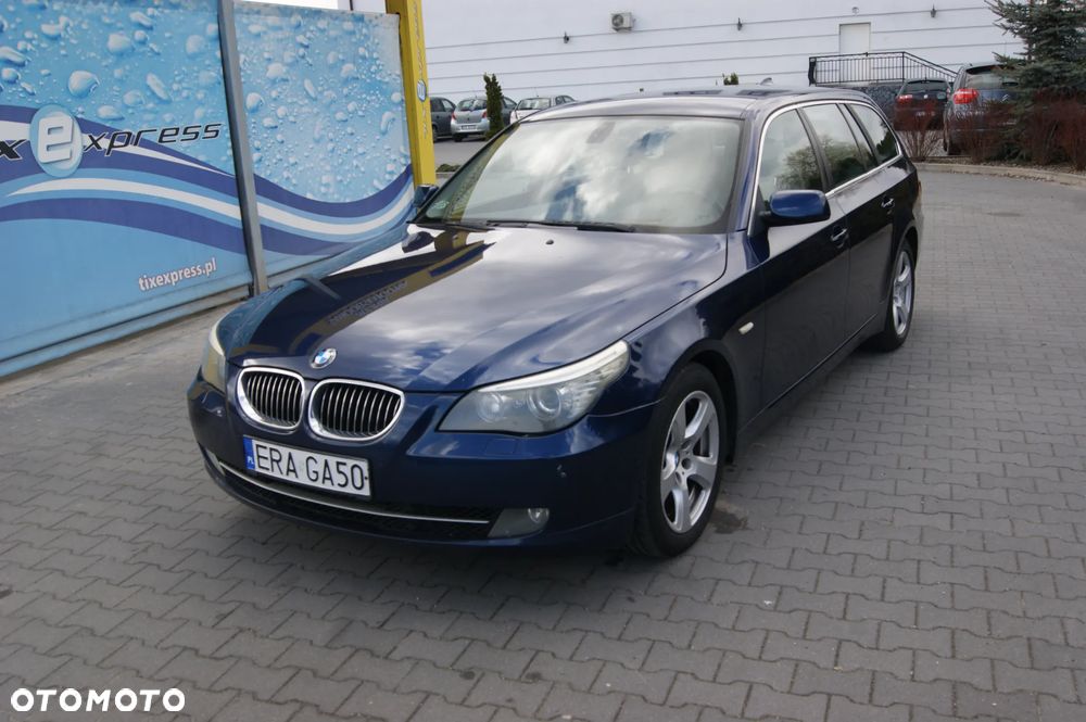 BMW Seria 5 525d Edition Exclusive - 17