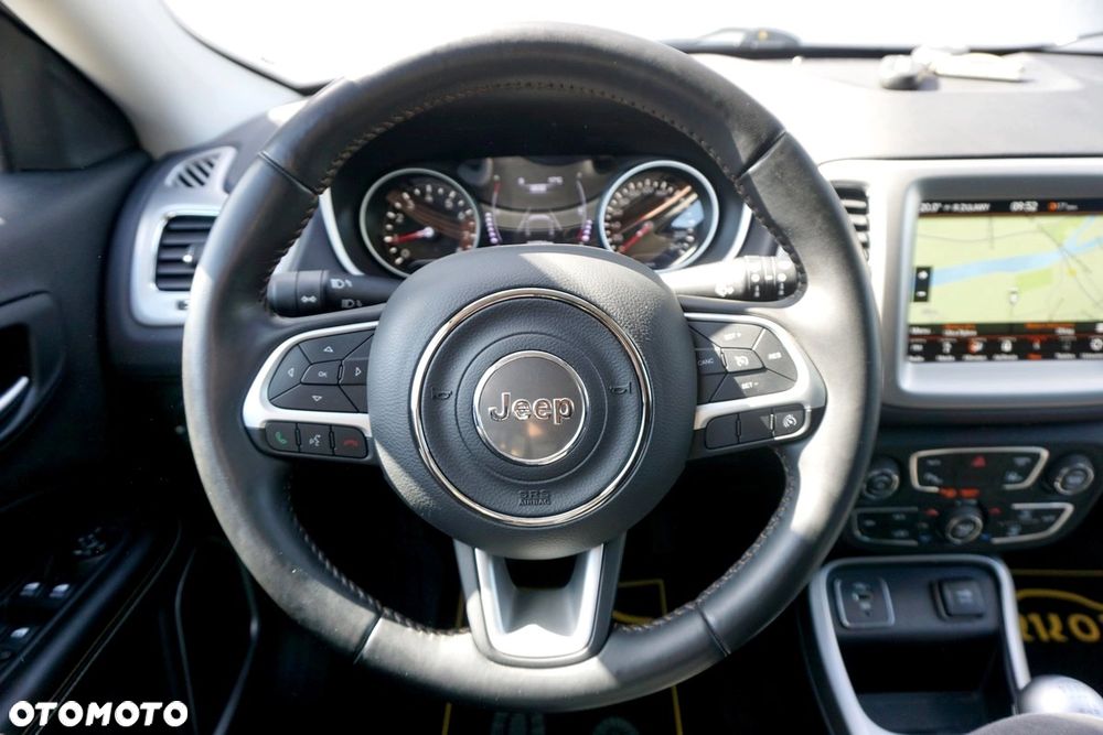 Jeep Compass - 27