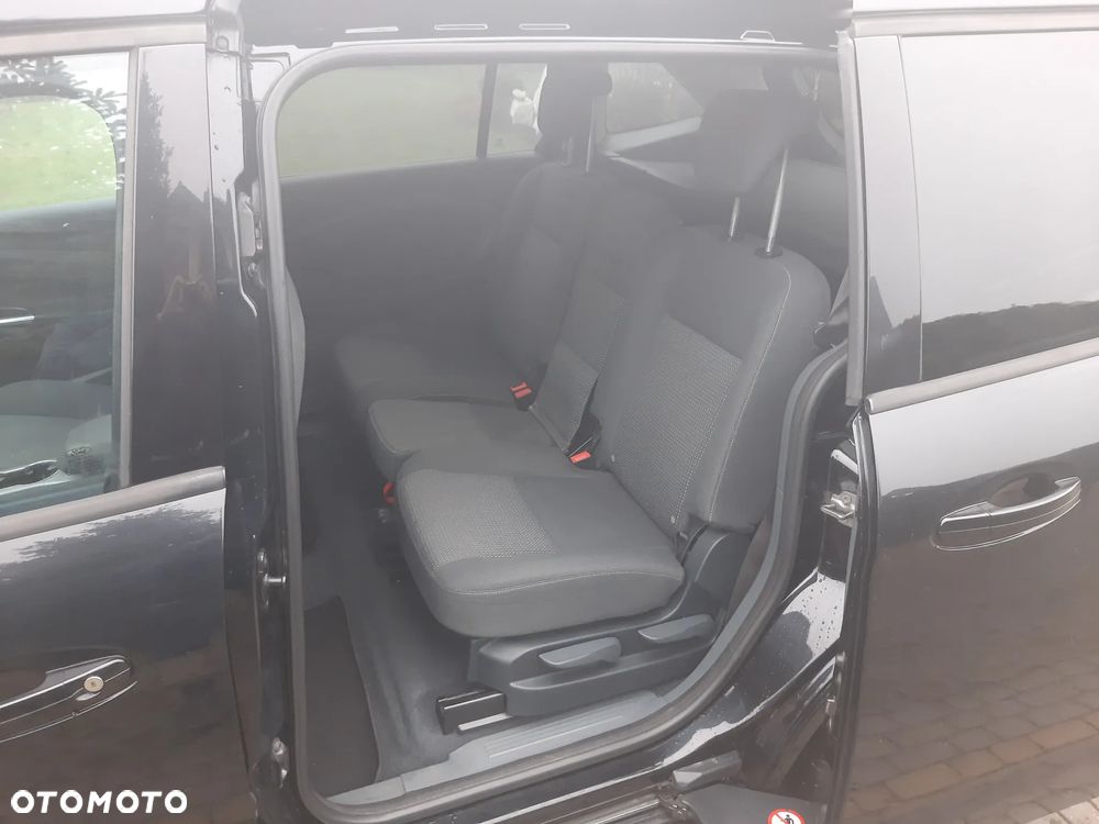 Ford Grand C-MAX - 9